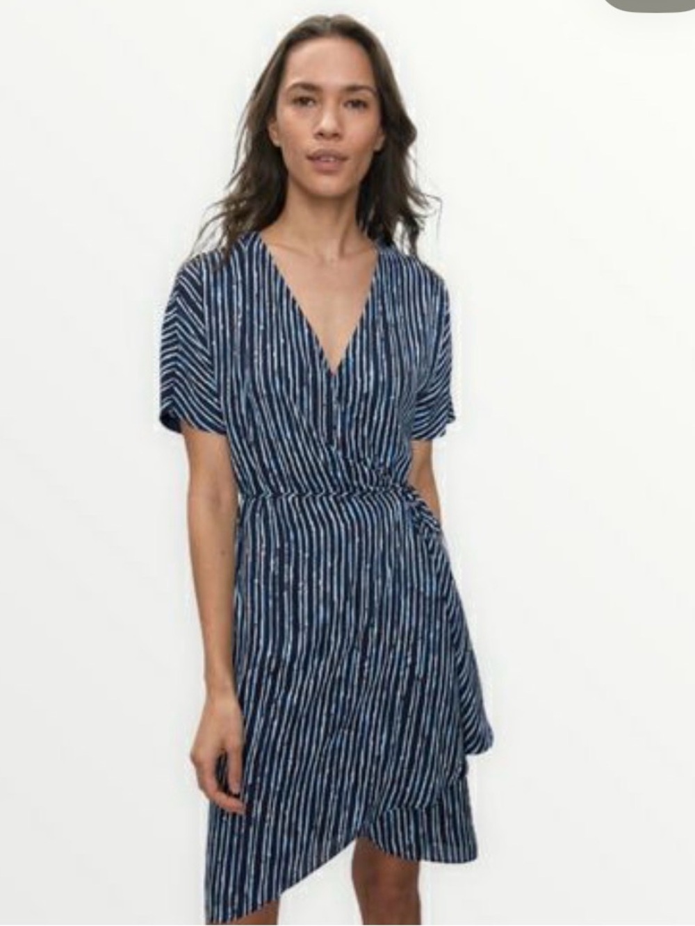 Aritzia Babaton Wallace Navy Striped Midi Dress Size Medium Short Dolman Sleeves